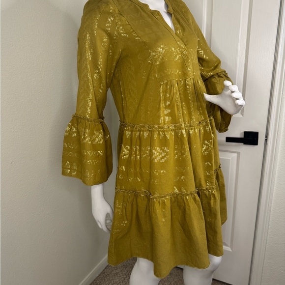 Elan Elegant Gold Tiered Dress Size Medium.   #318 - Picture 10 of 17